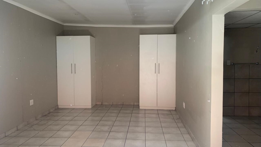 To Let 1 Bedroom Property for Rent in Park West Free State